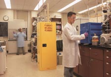 Bezpieczne przechowywanie chemikaliw