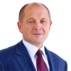 Sawicki: Stawiamy na najmniejsze gospodarstwa rodzinne